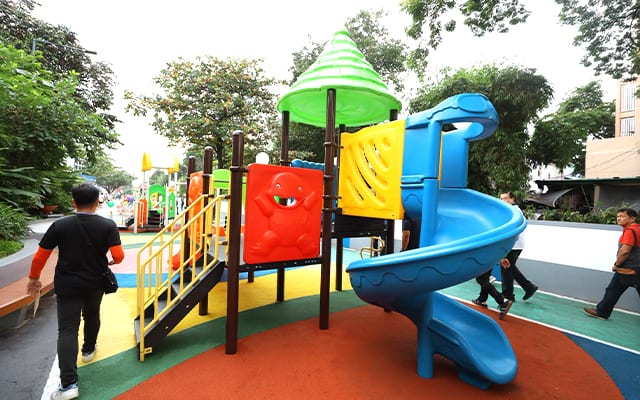 The park was especially redeveloped and improved with children and the elderly in mind